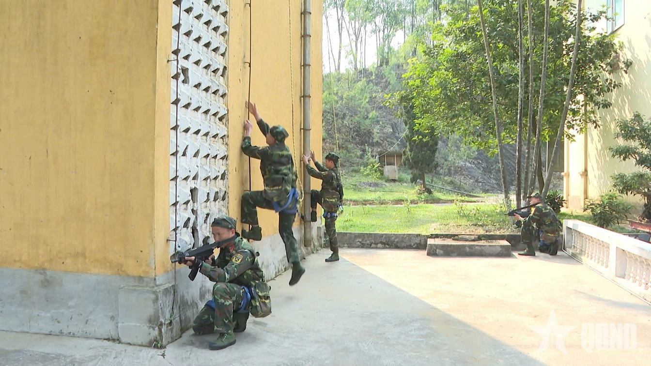 Tiểu đoàn Trinh sát 12 (Bộ Tham mưu Quân khu 4): Khổ luyện, làm chủ tình huống

